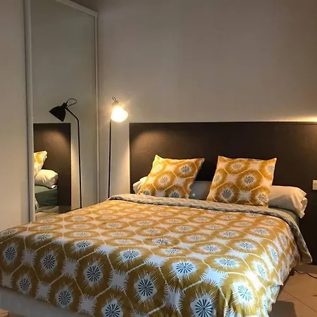 Holiday home Maison Entiere Au Pied Du Plateau Du Retord 2 Sdb - Vouvray